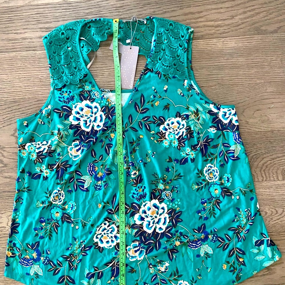Floral Lace Trim Sleeveless Top - Green - Picture 3 of 7